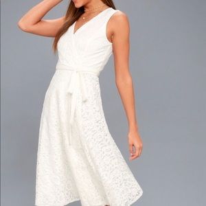NWT Lulu’s Siana Lace Wrap Midi Dress XL